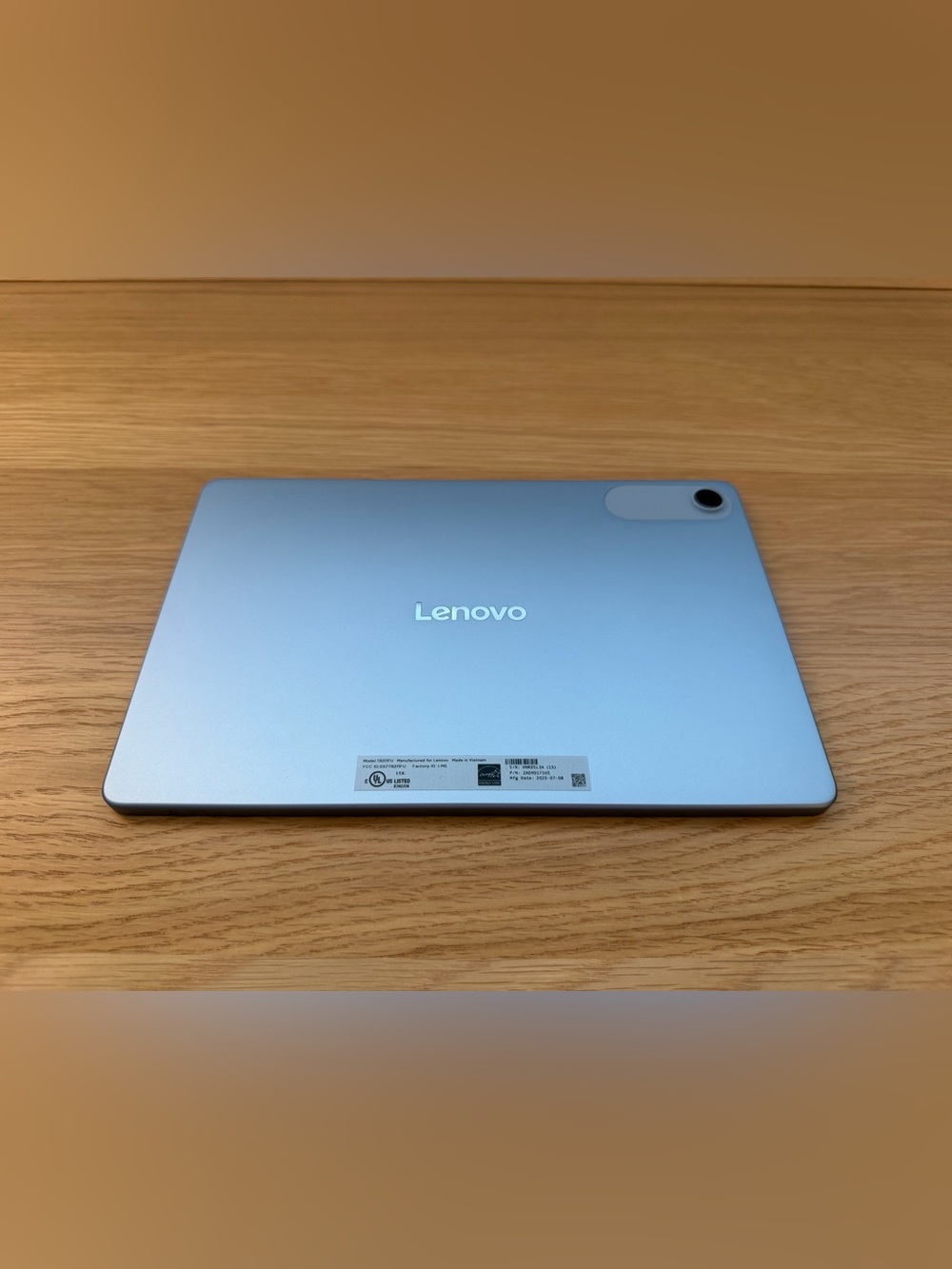 Lenovo Tab - Like New - Picture 12 of 12